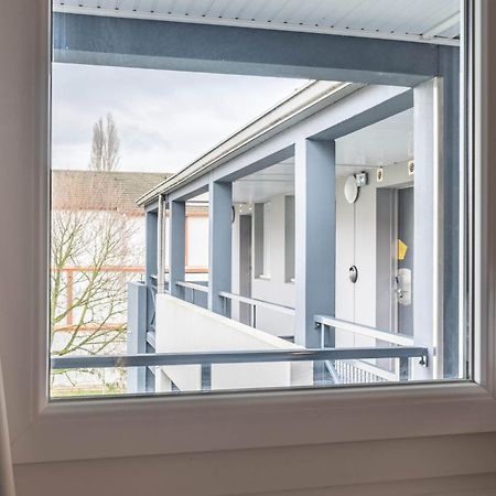 B&B Hotel Lille Seclin Unexpo Bagian luar foto