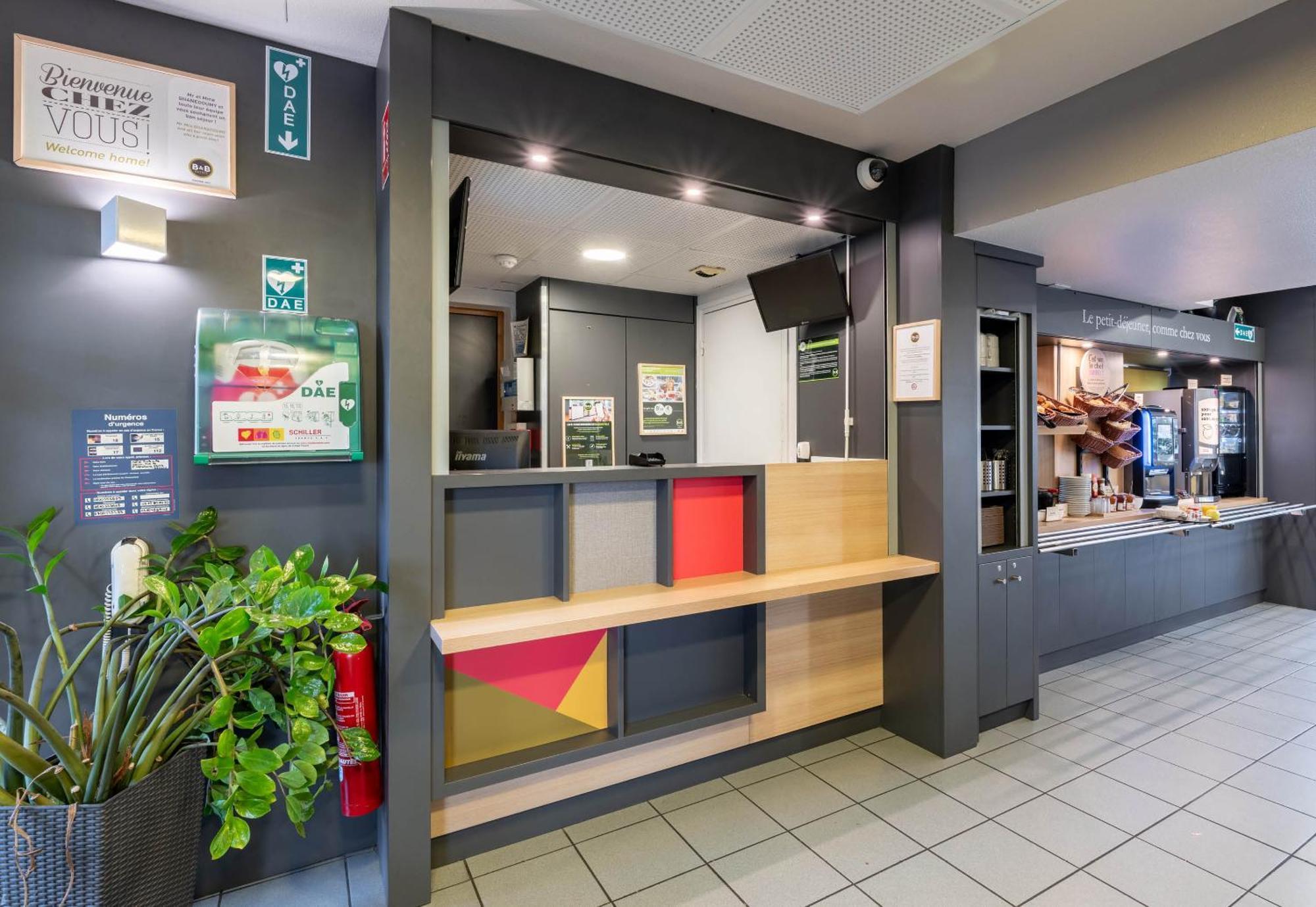 B&B Hotel Lille Seclin Unexpo Bagian luar foto